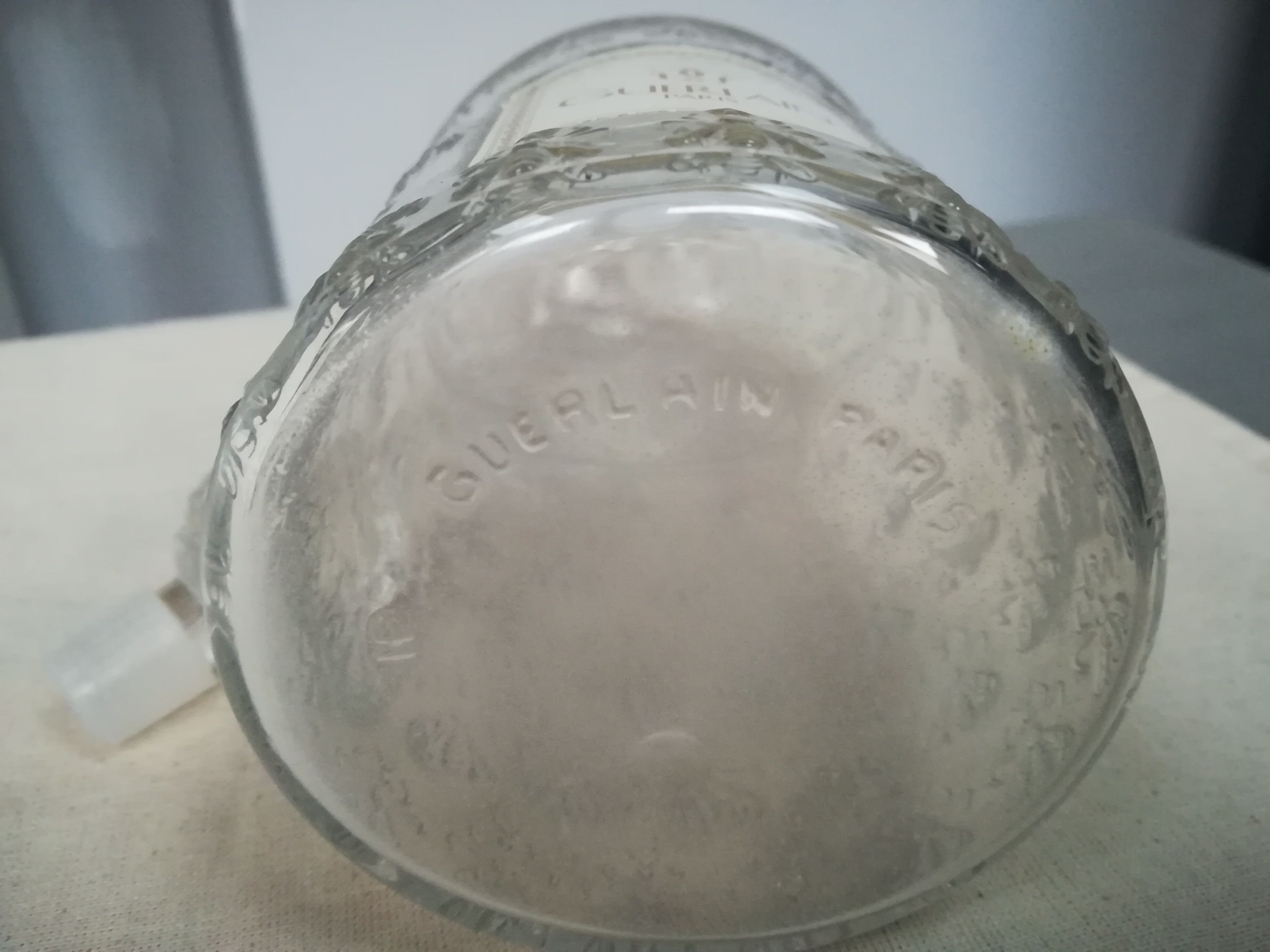 Flacon de parfum Guerlain