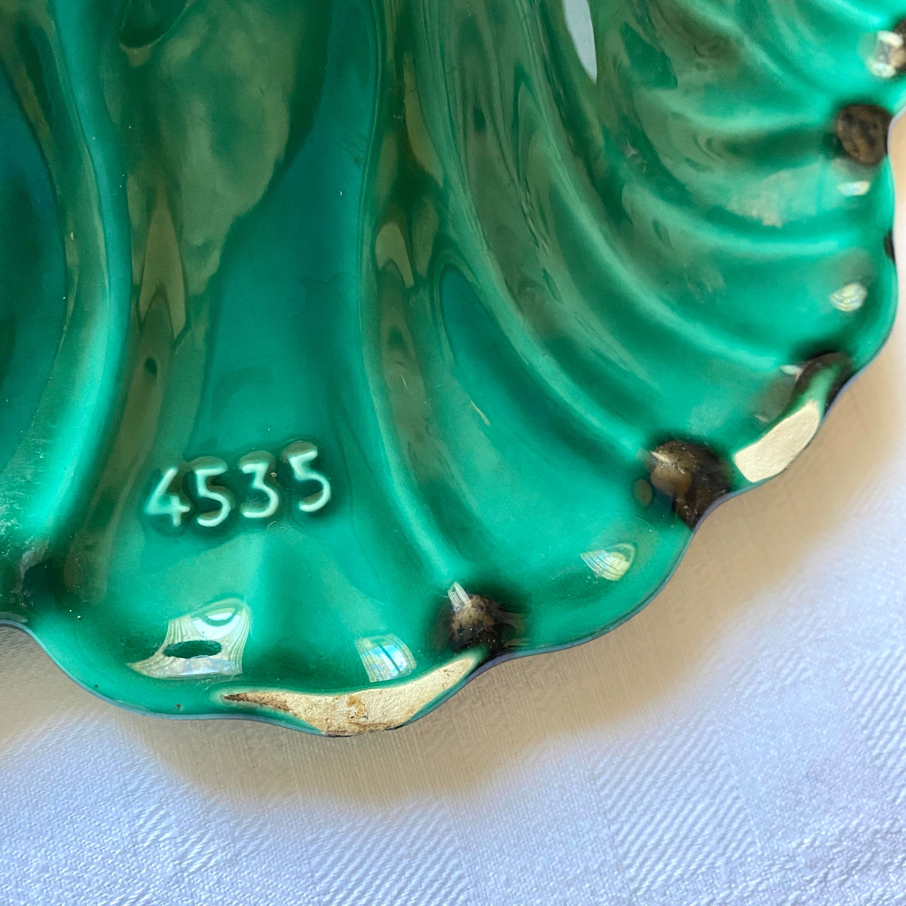 Ceramic leaf emptier