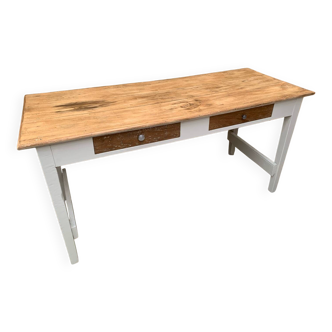 Farmhouse table