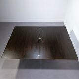 Extendable teak dining table