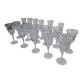 Antique Baccarat Harcourt – Set of 17 crystal glasses – Very good condition