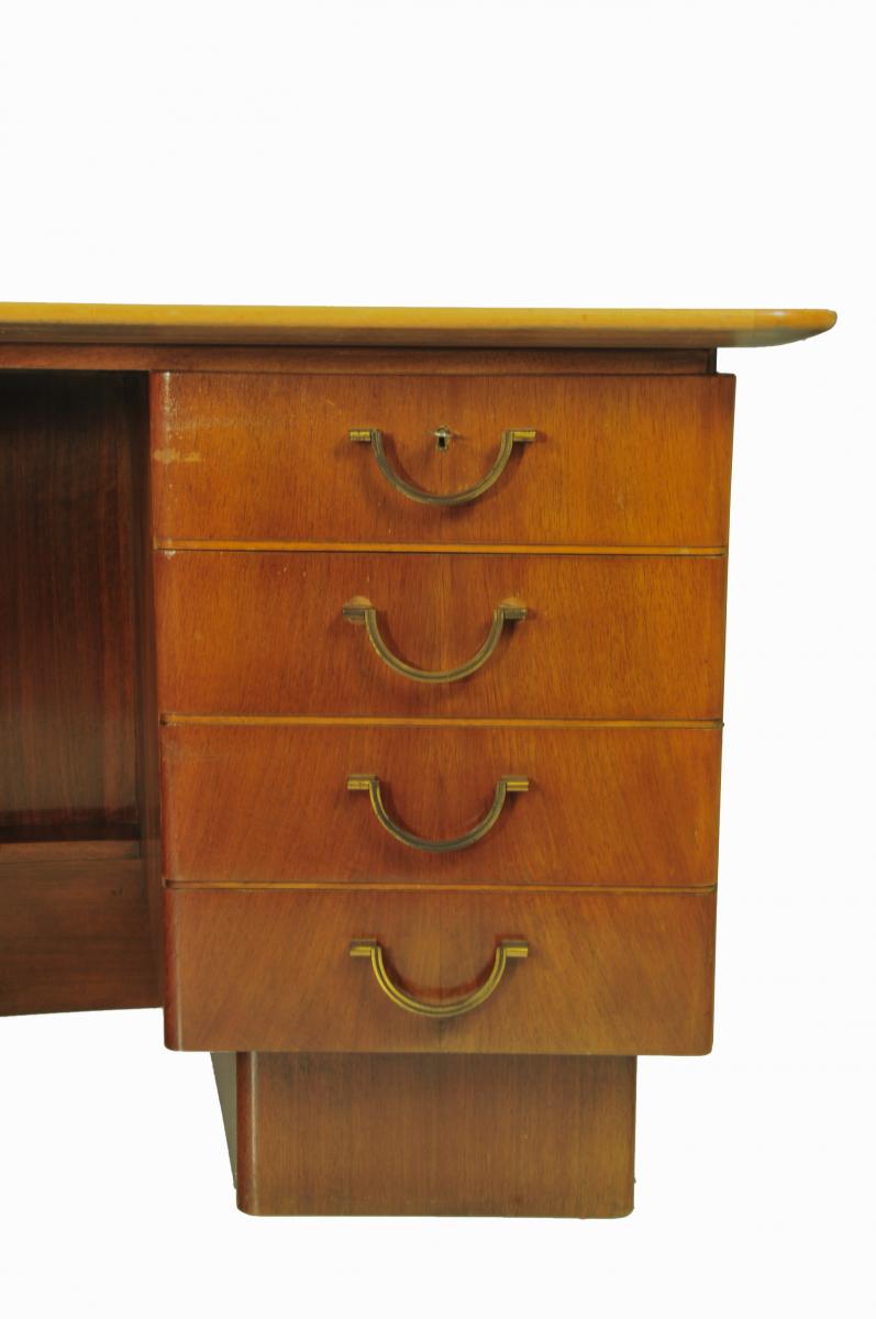 Office curve vintage