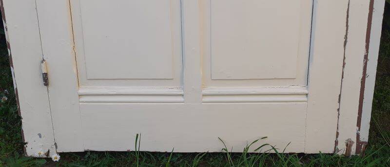 81.2x212 door and old molded paneled communication frame