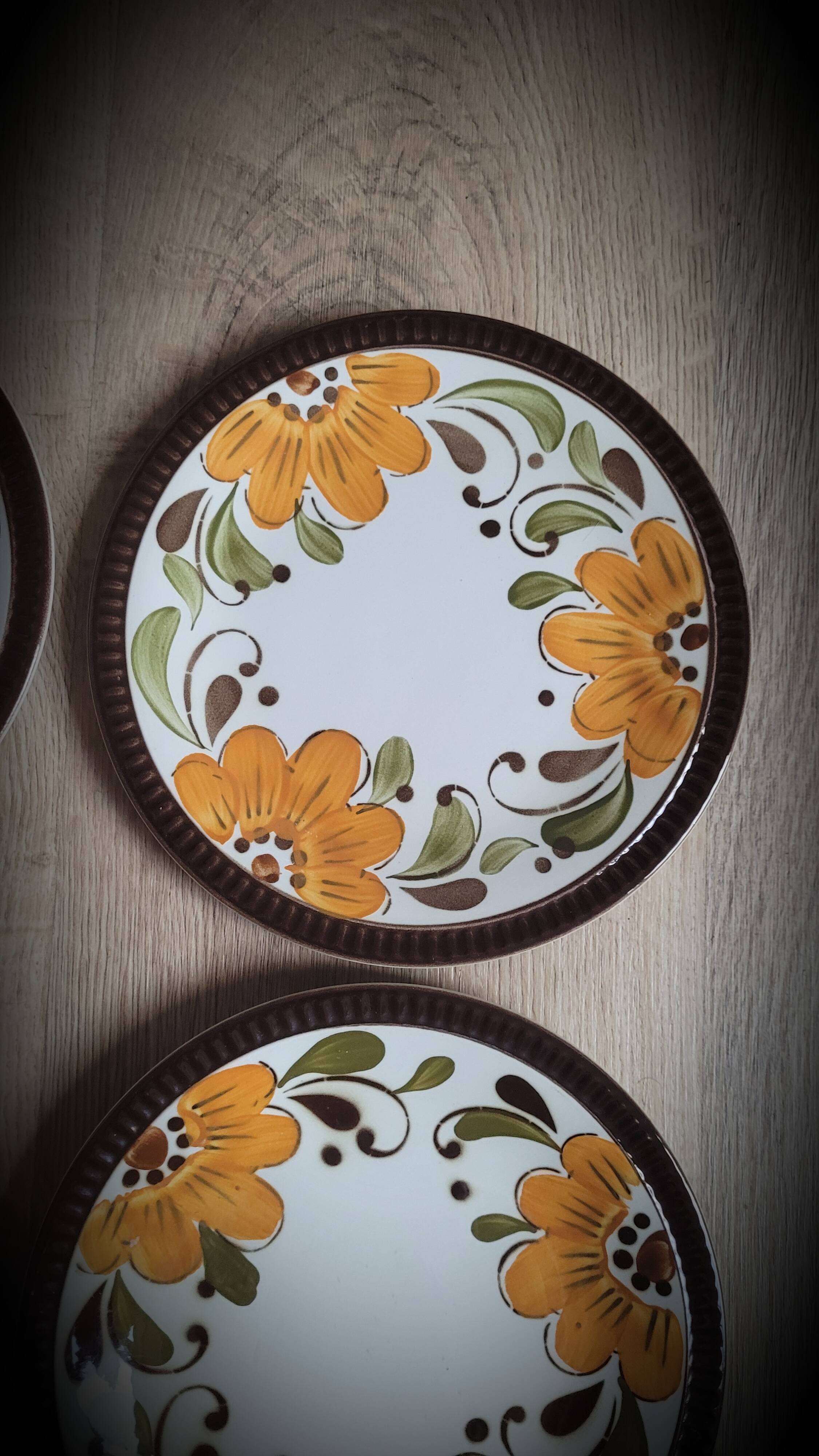 Set of 6 Boch Paradisio plates