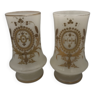 Pair of vases in opaline decoration of motifs of garlands, edges of gold, xixth