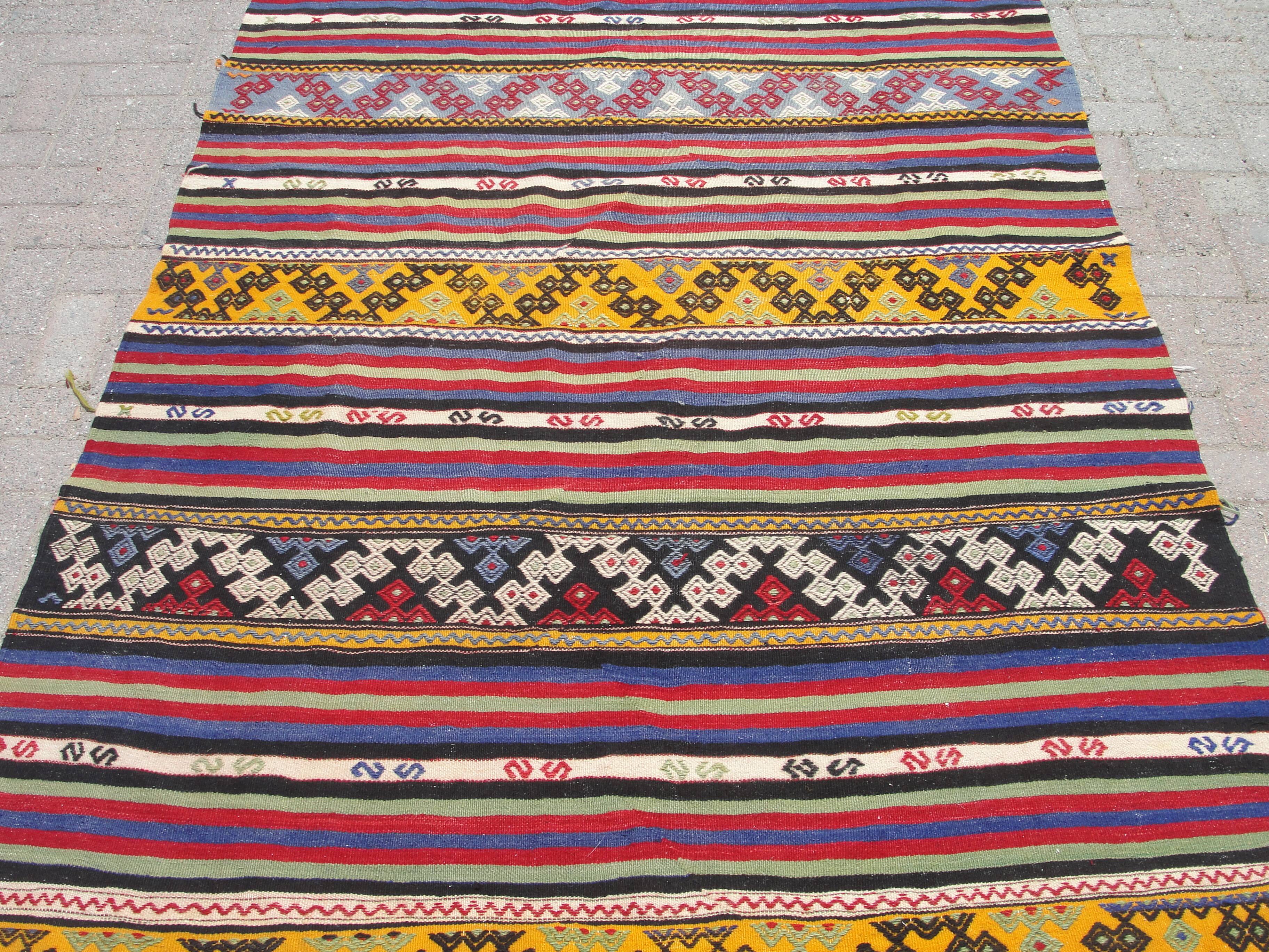 Handmade area kilim rugs for livingroom