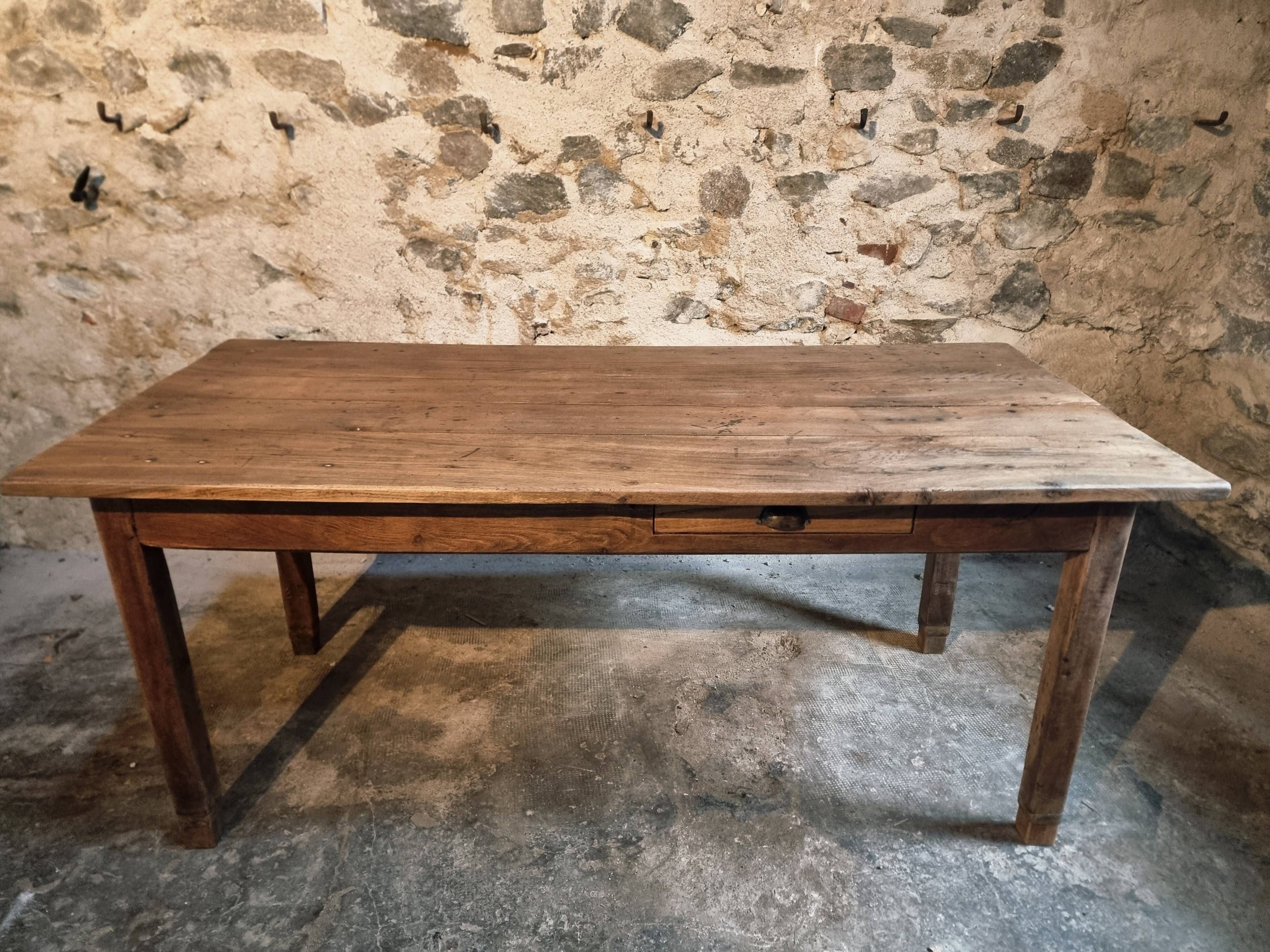 Table de ferme française ancienne en chêne avec deux tiroirs — XIXe siècle