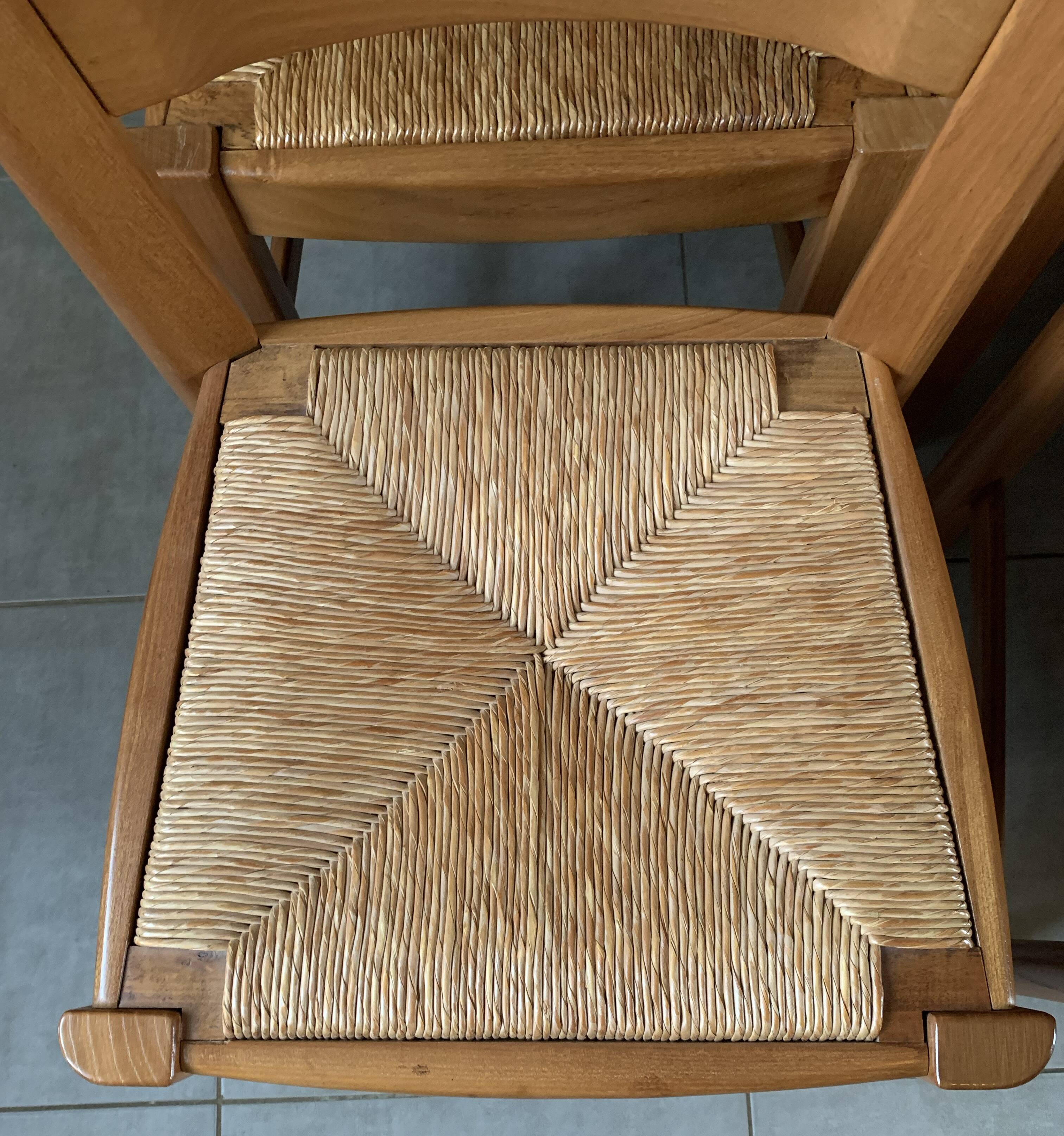 Regain House Elm Dining Room Set