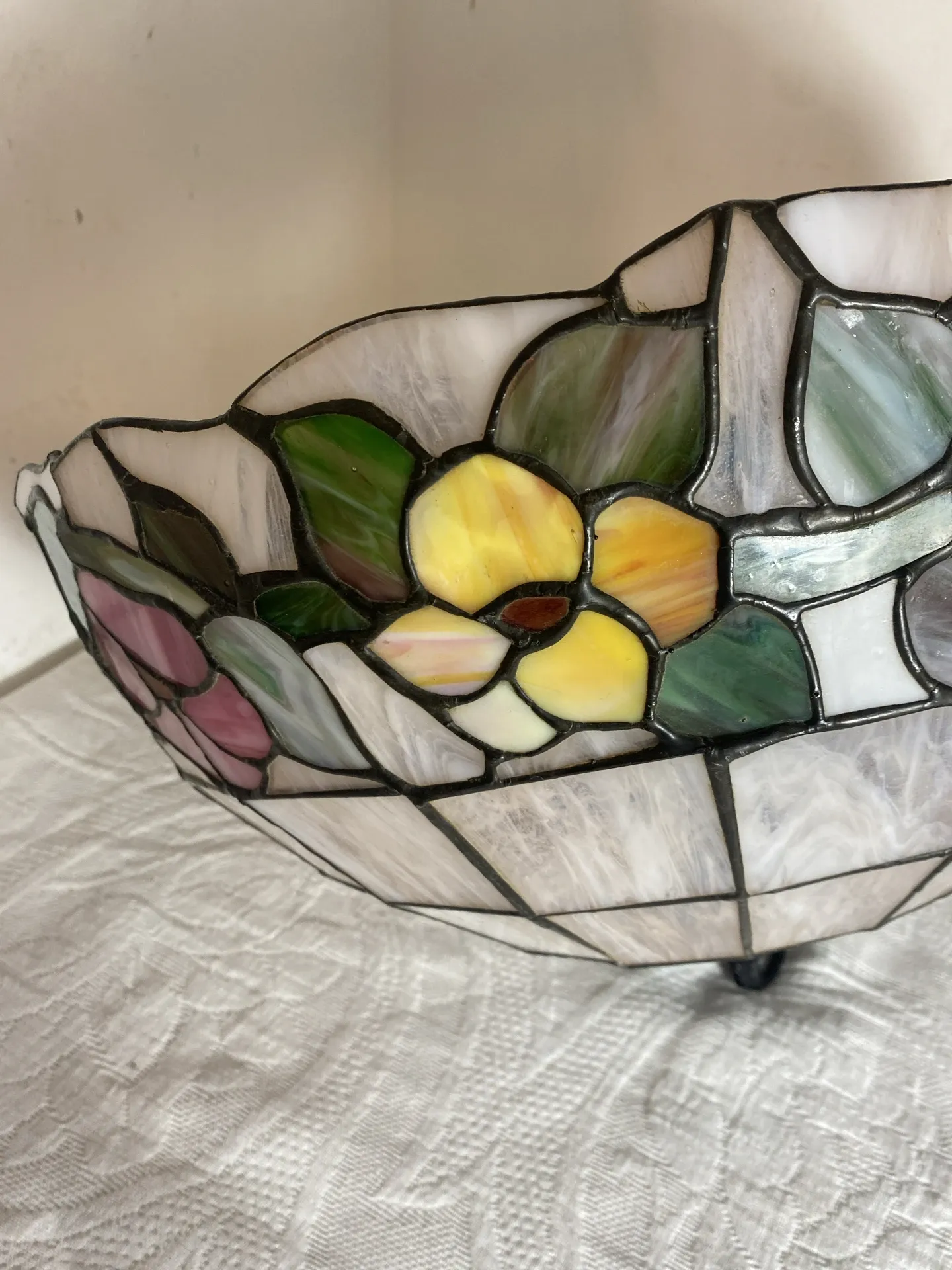Stained glass pendant