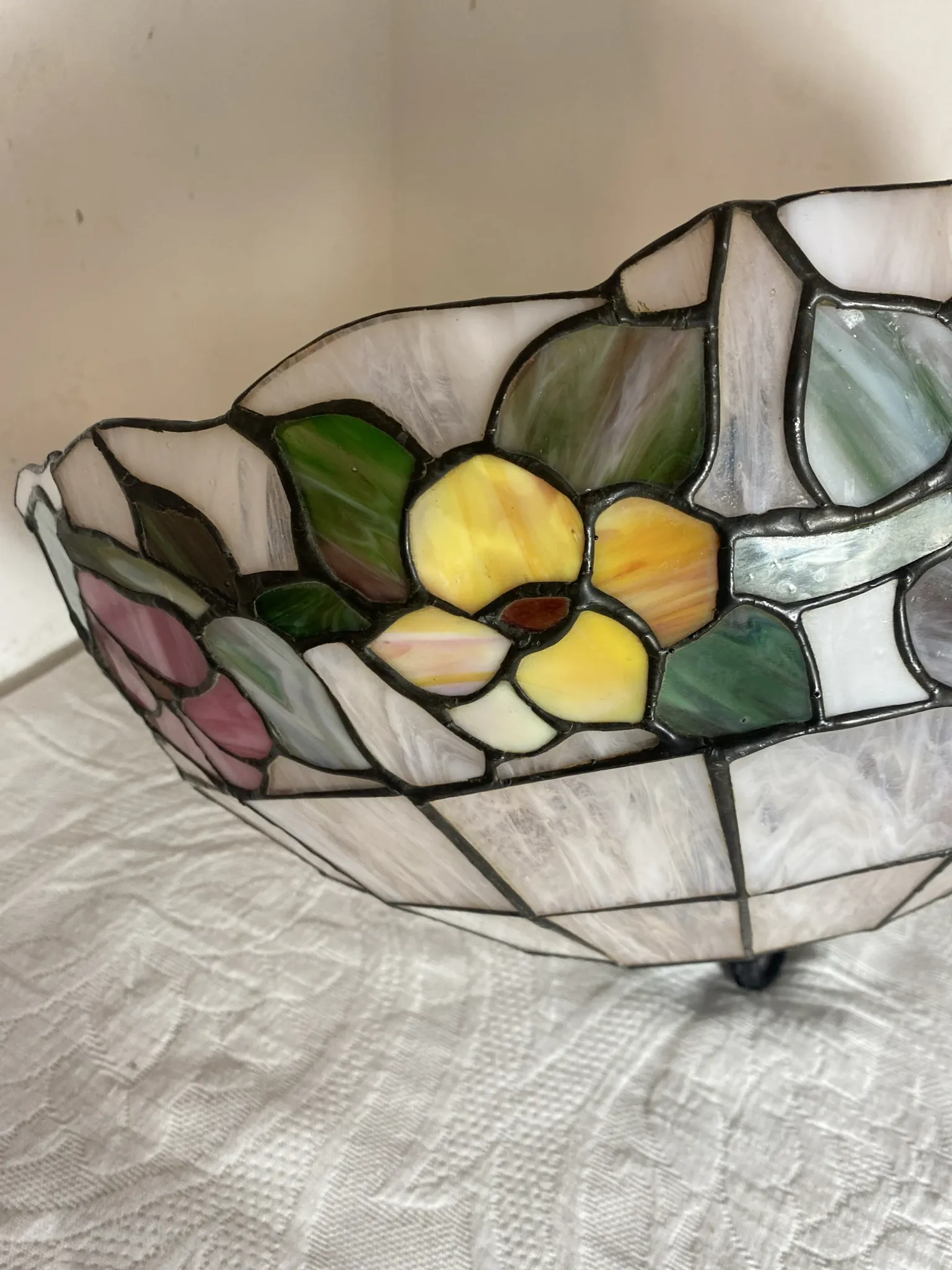Stained glass pendant