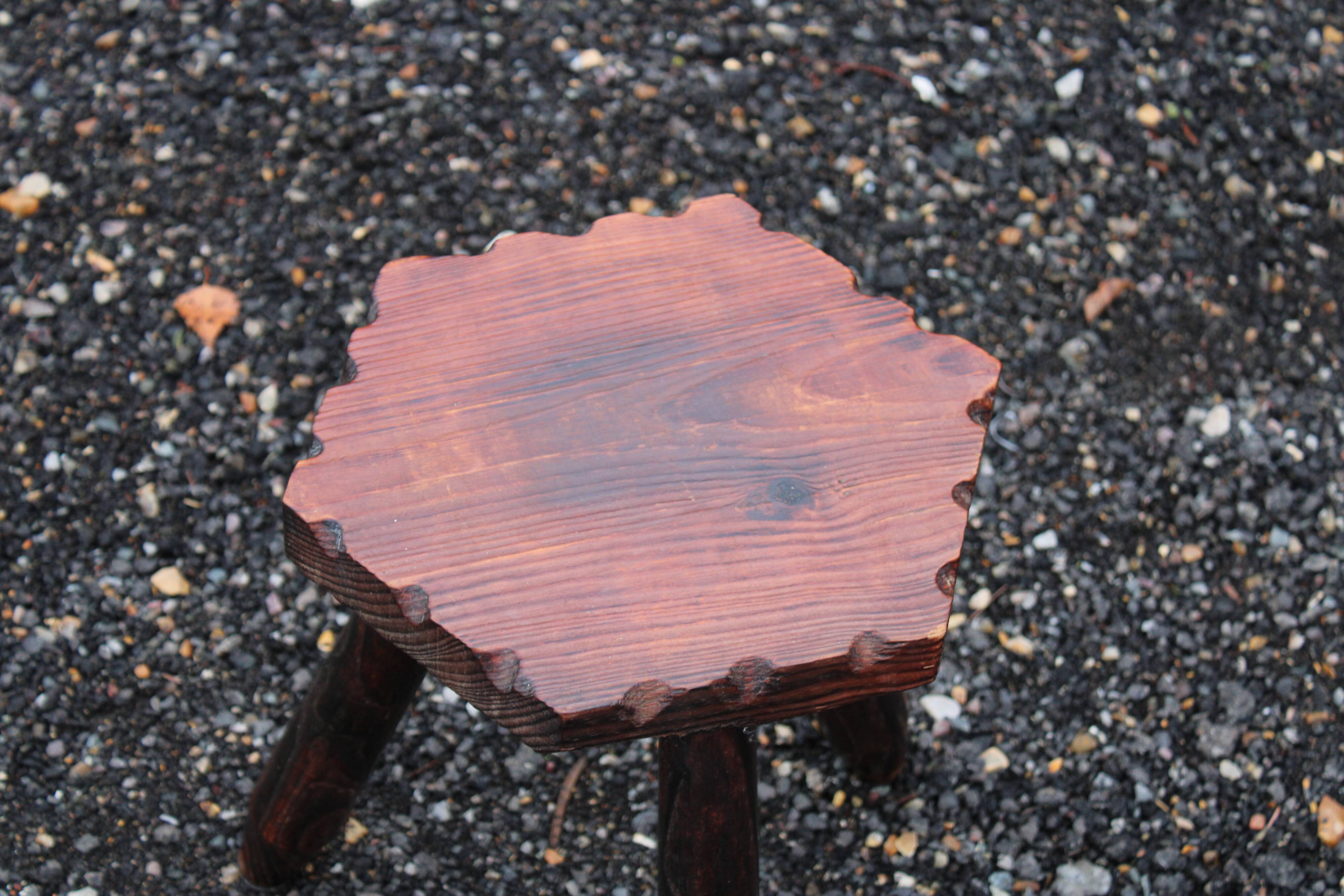 Tripod stool