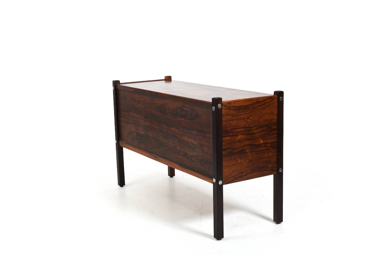Buffet rare "Luciana" par Sergio Rodrigues pour OCA années 1960.