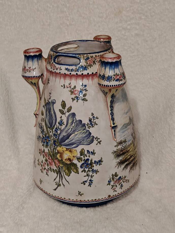 Important Meissen Charolles vase, 18th-19th century, glazed porcelain, 40cm