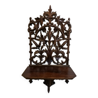 Étagère murale en bois sculpté