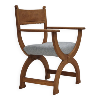 Années 1960, fauteuil danois en bois de chêne massif, retapissé, meuble KVADRAT en laine.