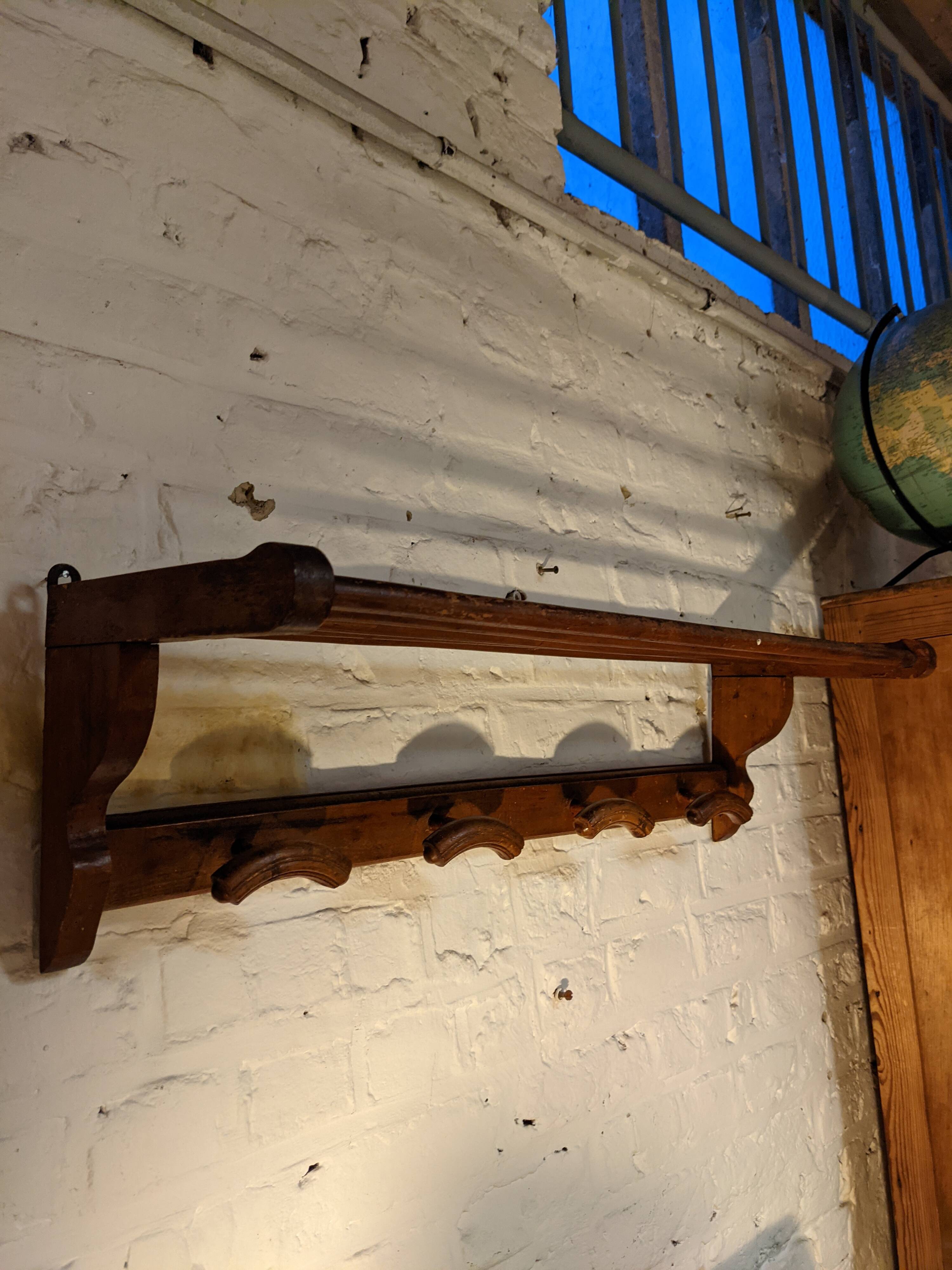 Coat rack bistro