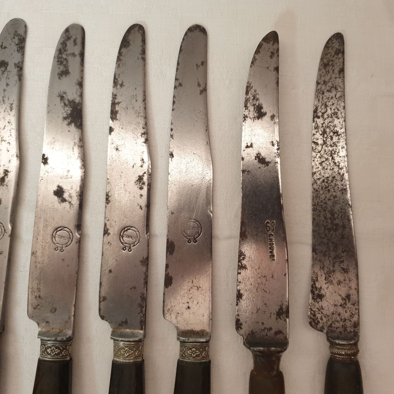 12 antique horn handle knives