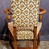 Chair known as a caquetoire.