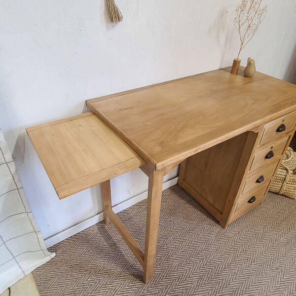 Ensemble chaise et bureau