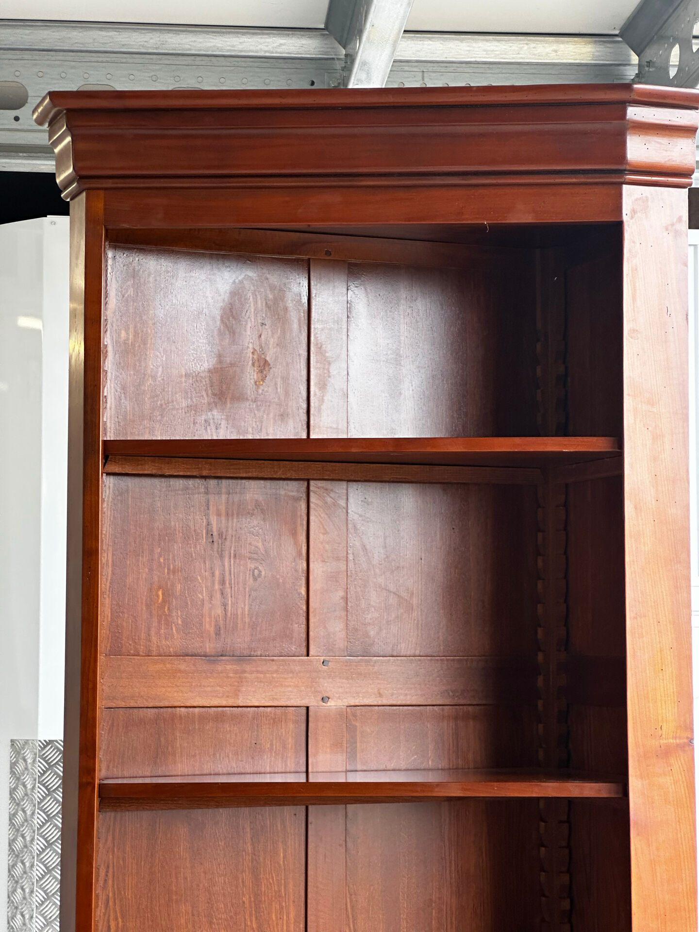 Corner library in solid cherry wood - 20th century