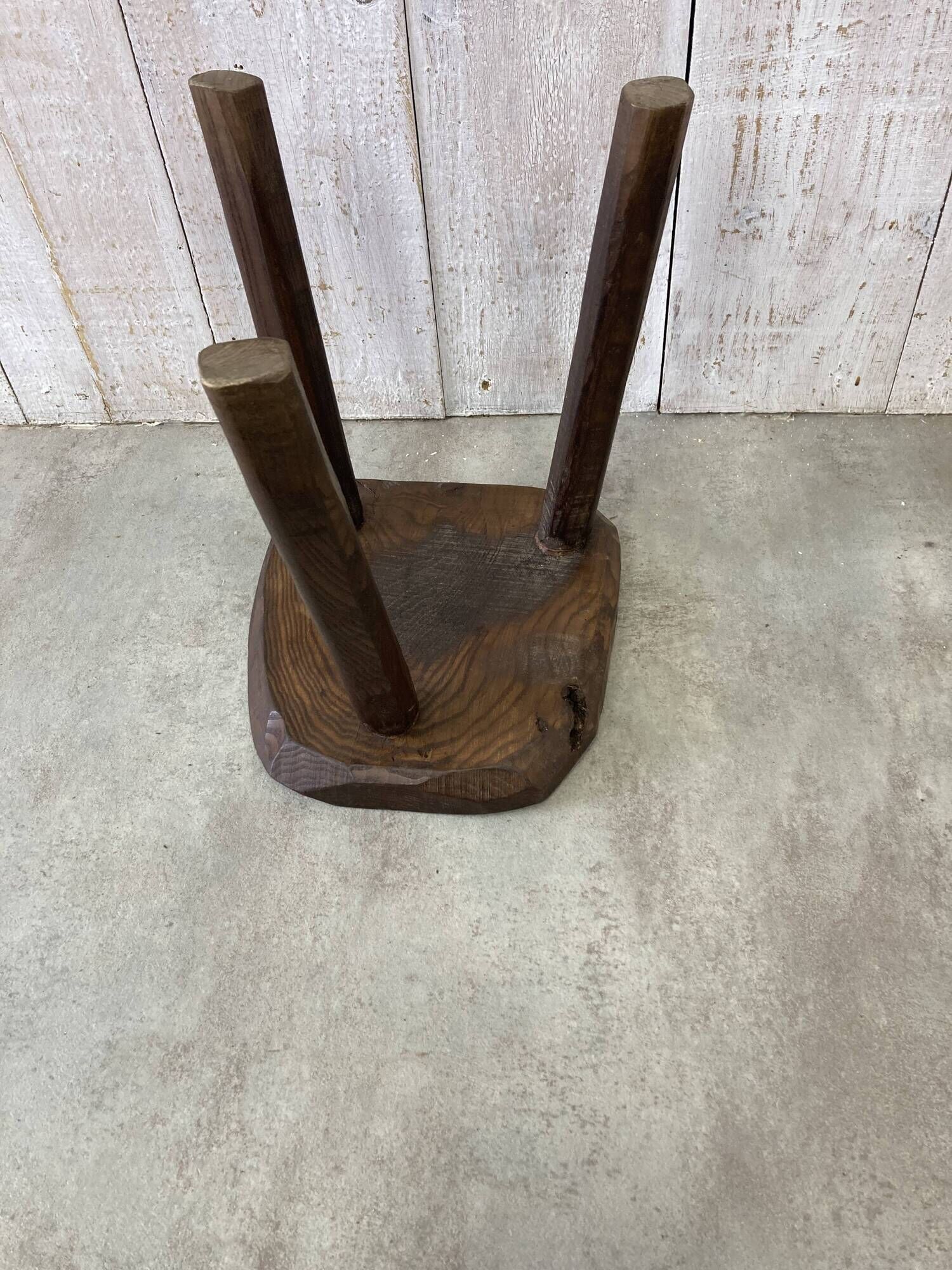 Tripod stool