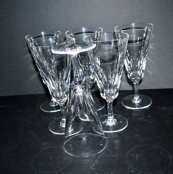 Baccarat lot de 6 flûtes à champagne en cristal taillé modèle Carcassonne 1960