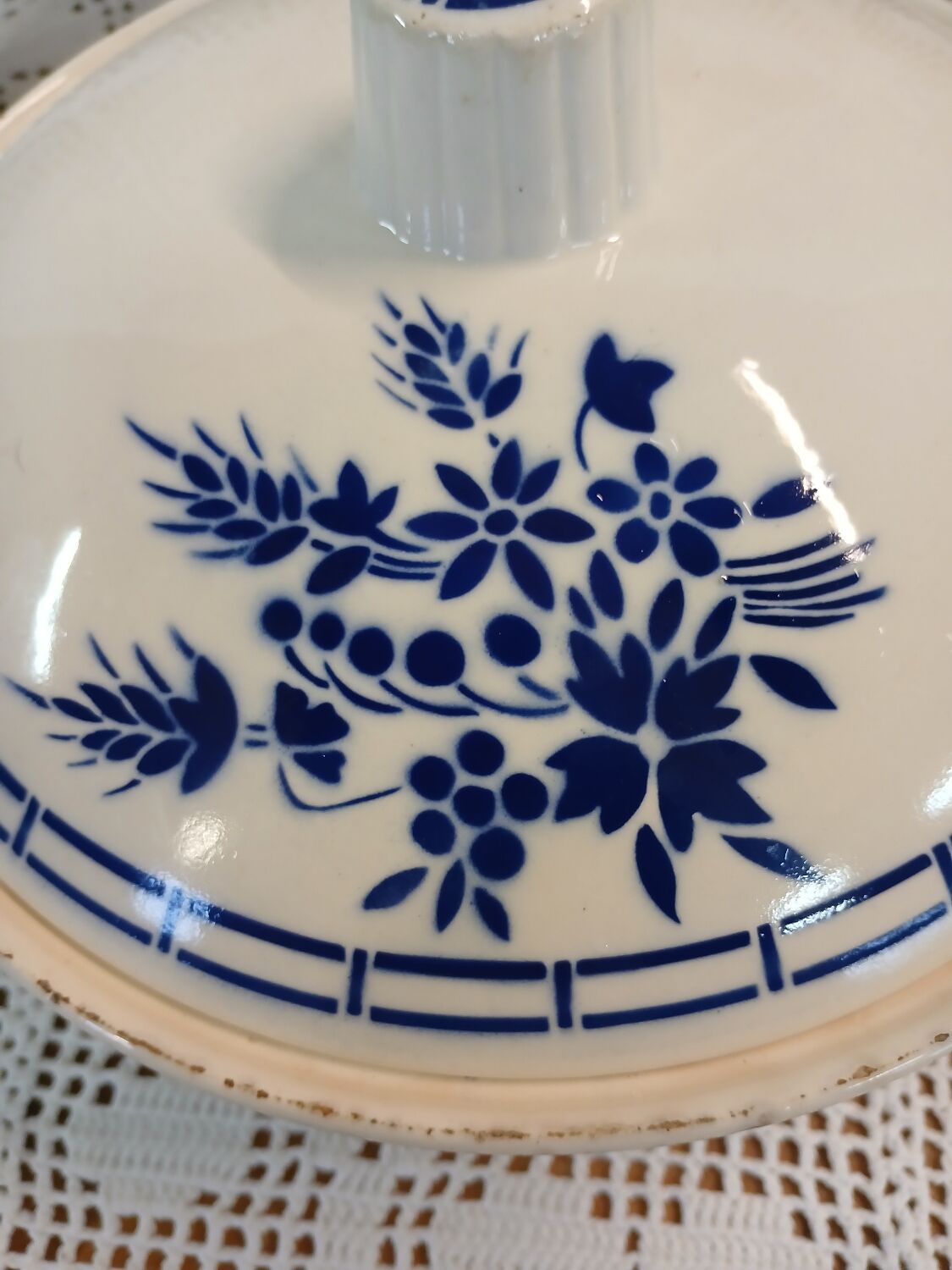 Antique soup tureen Badonviller