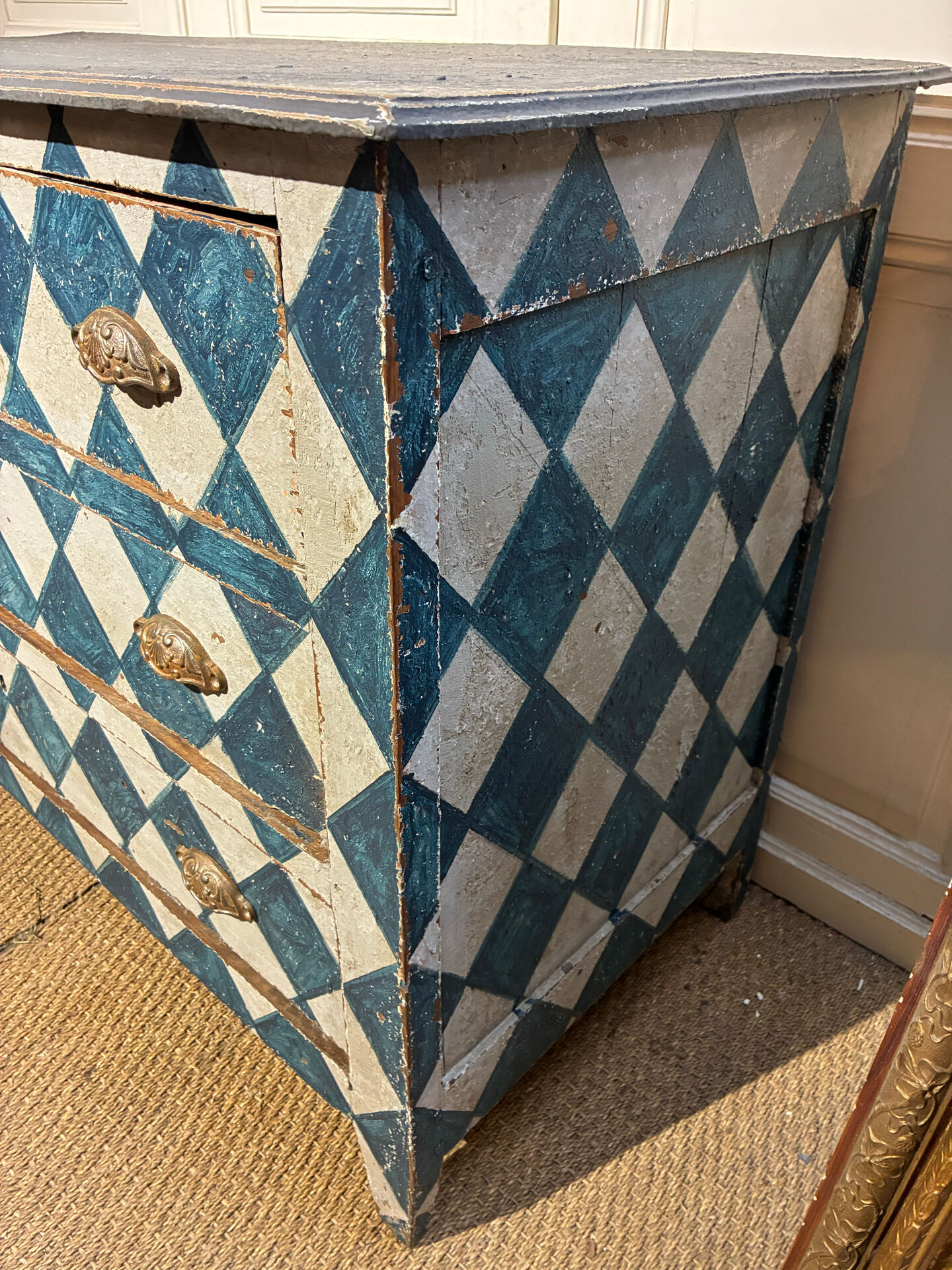 Ancienne Commode avec patin originale