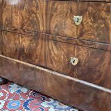 19th century Restoration chest of drawers in mahogany and marble top