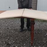 Large table, dining room, with 5 extensions, 8 feet.wood