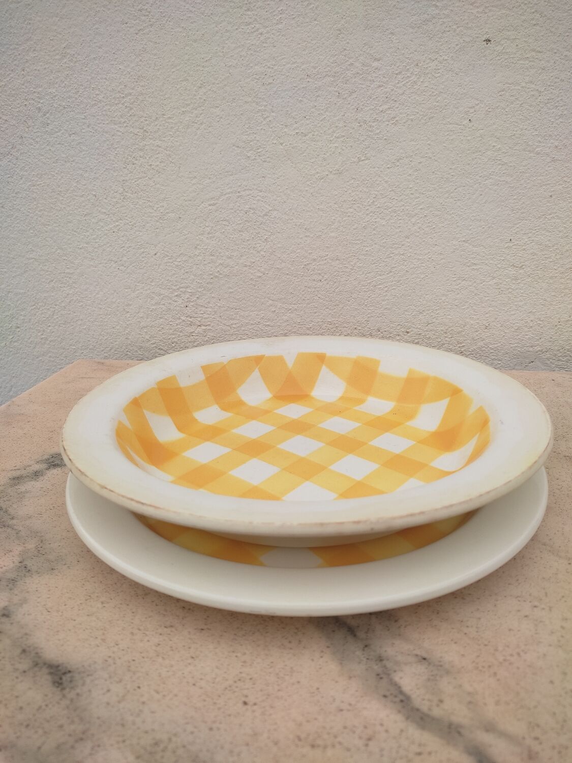 2 Yellow checkered dishes Sarreguemines