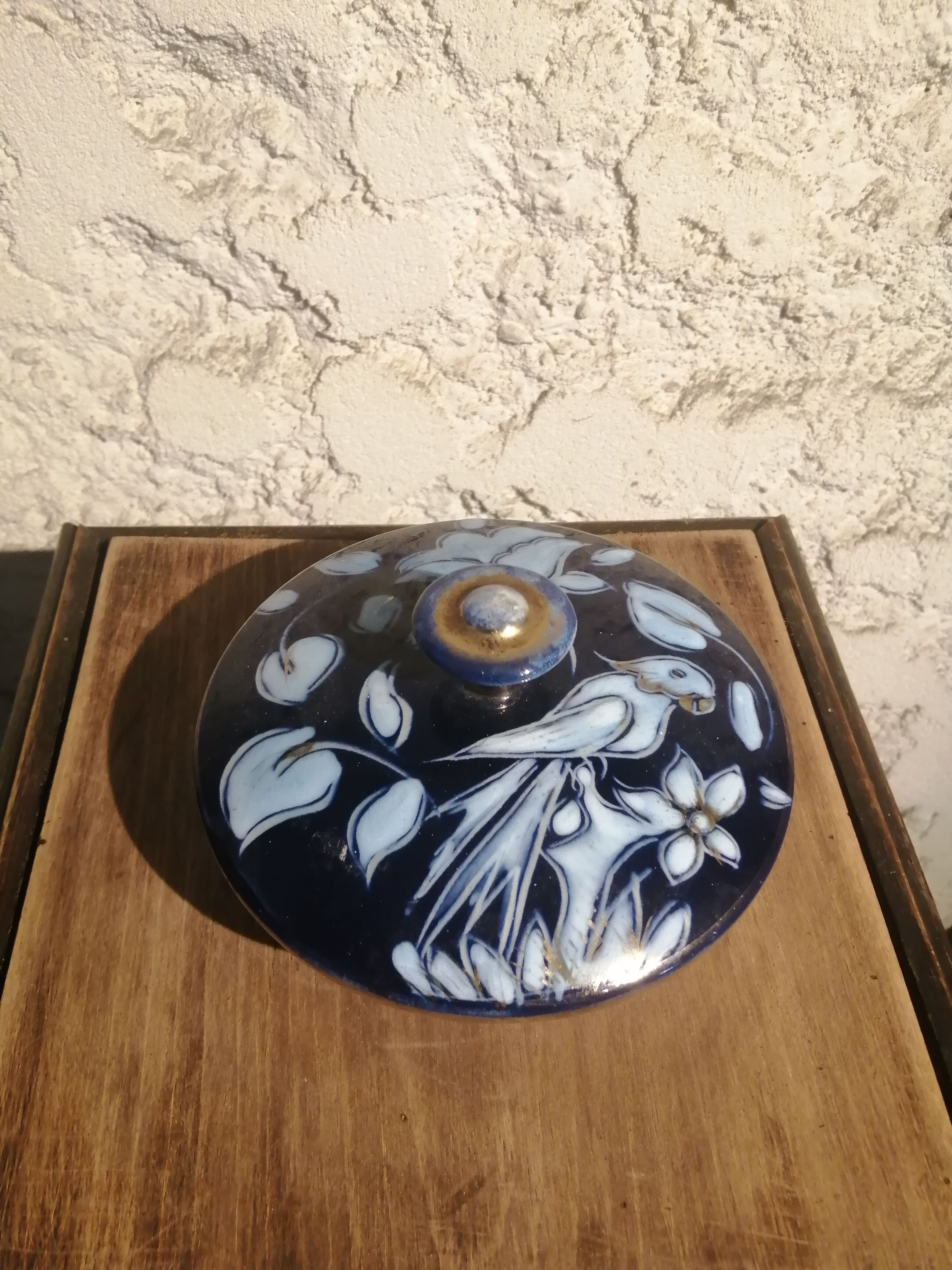 Nevers porcelain candy maker