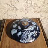 Nevers porcelain candy maker