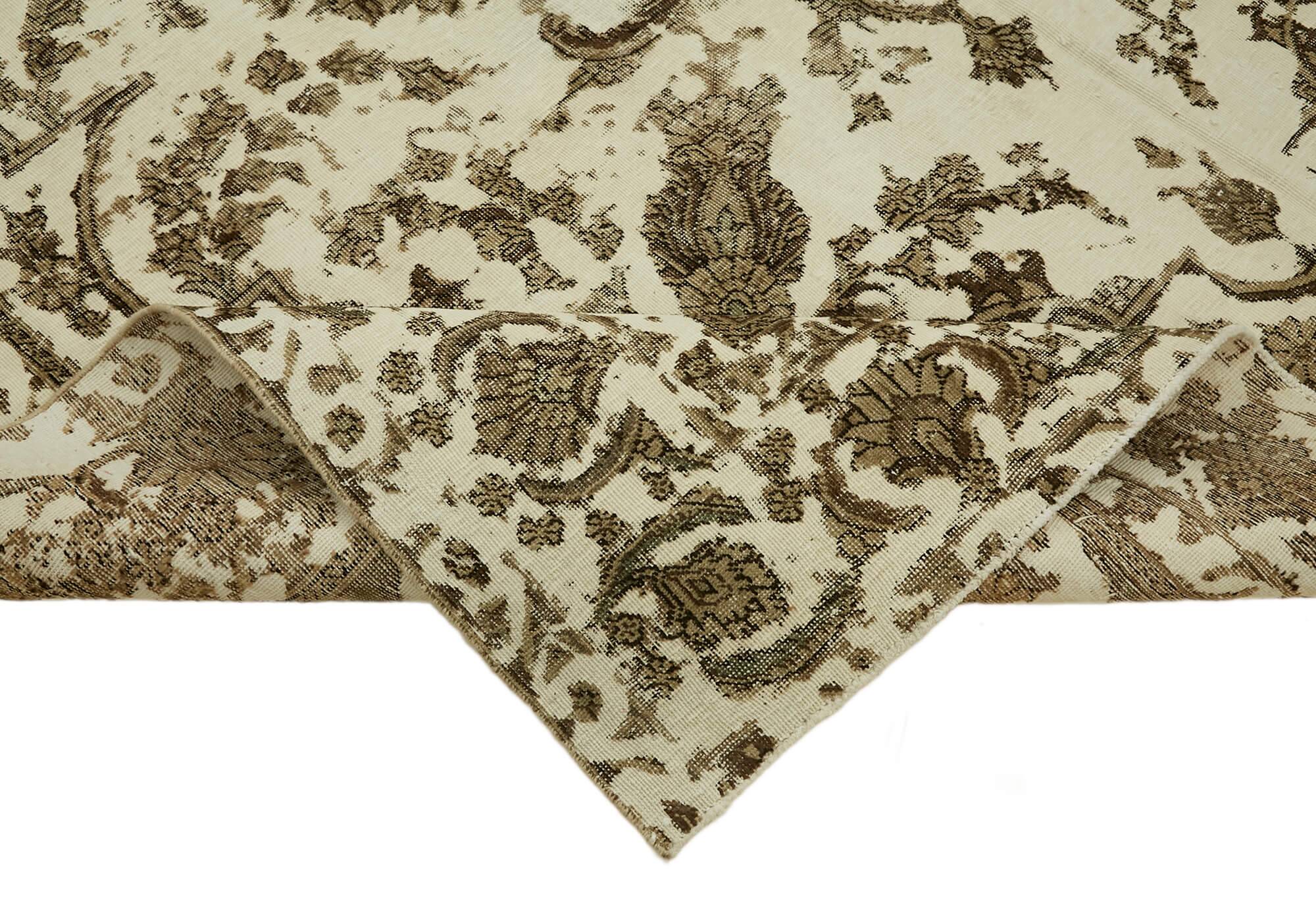 1970s 260 cm x 375 cm Beige Wool Carpet