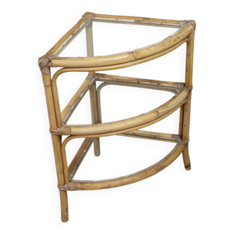 Étagère d'angle en rotin et verre 1970