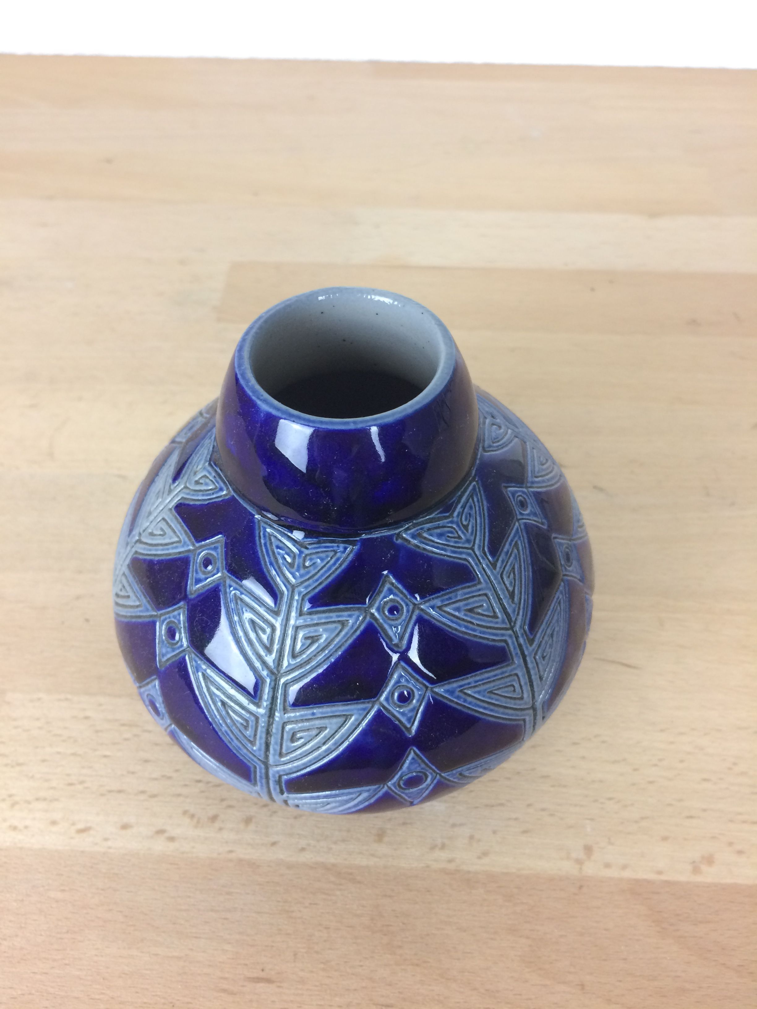 Art deco sandstone vase from Alsace 510, Hubert Krumeich-Remmy in Oberbetschdorf