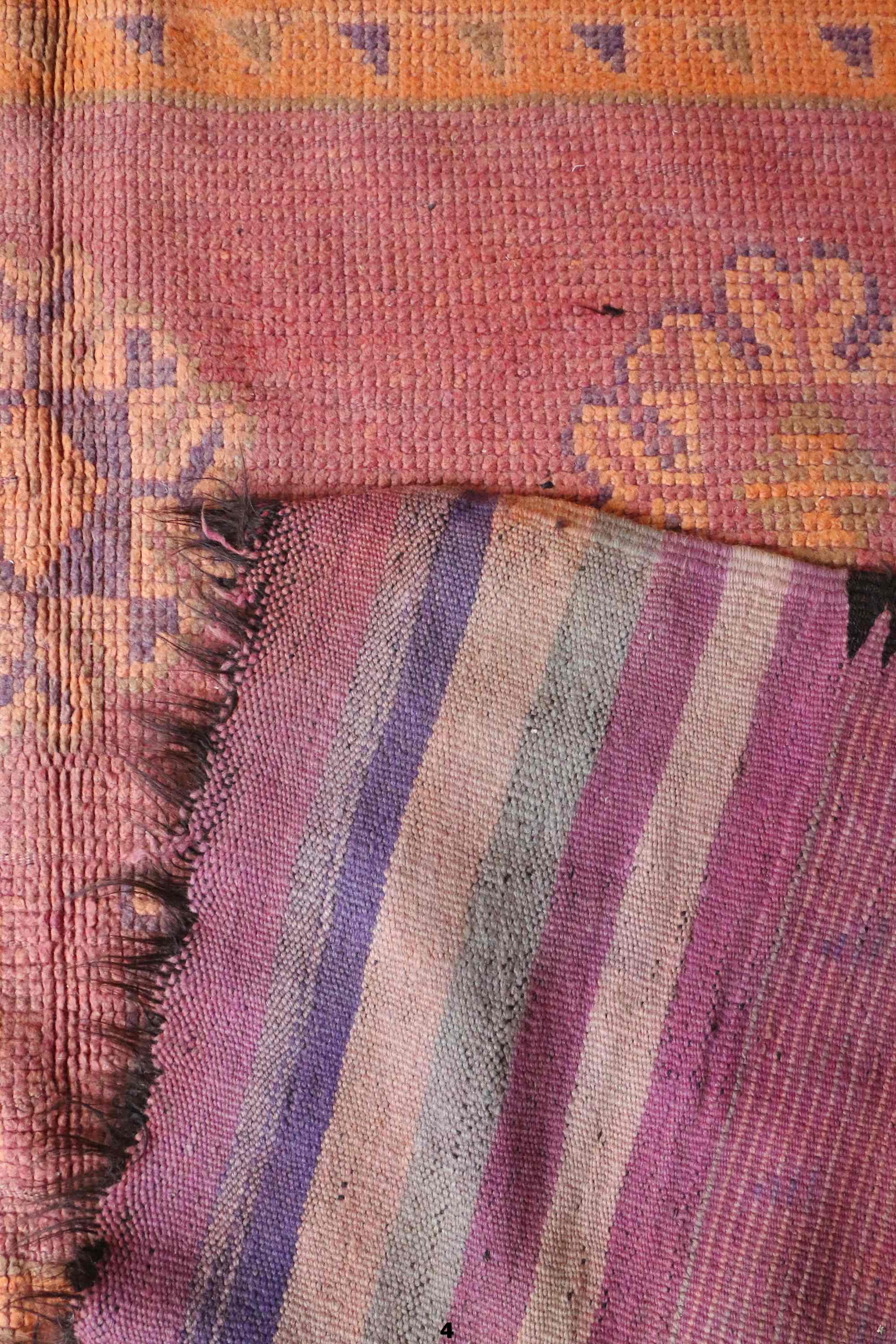 Old moroccan carpet - 175 x 368 cm