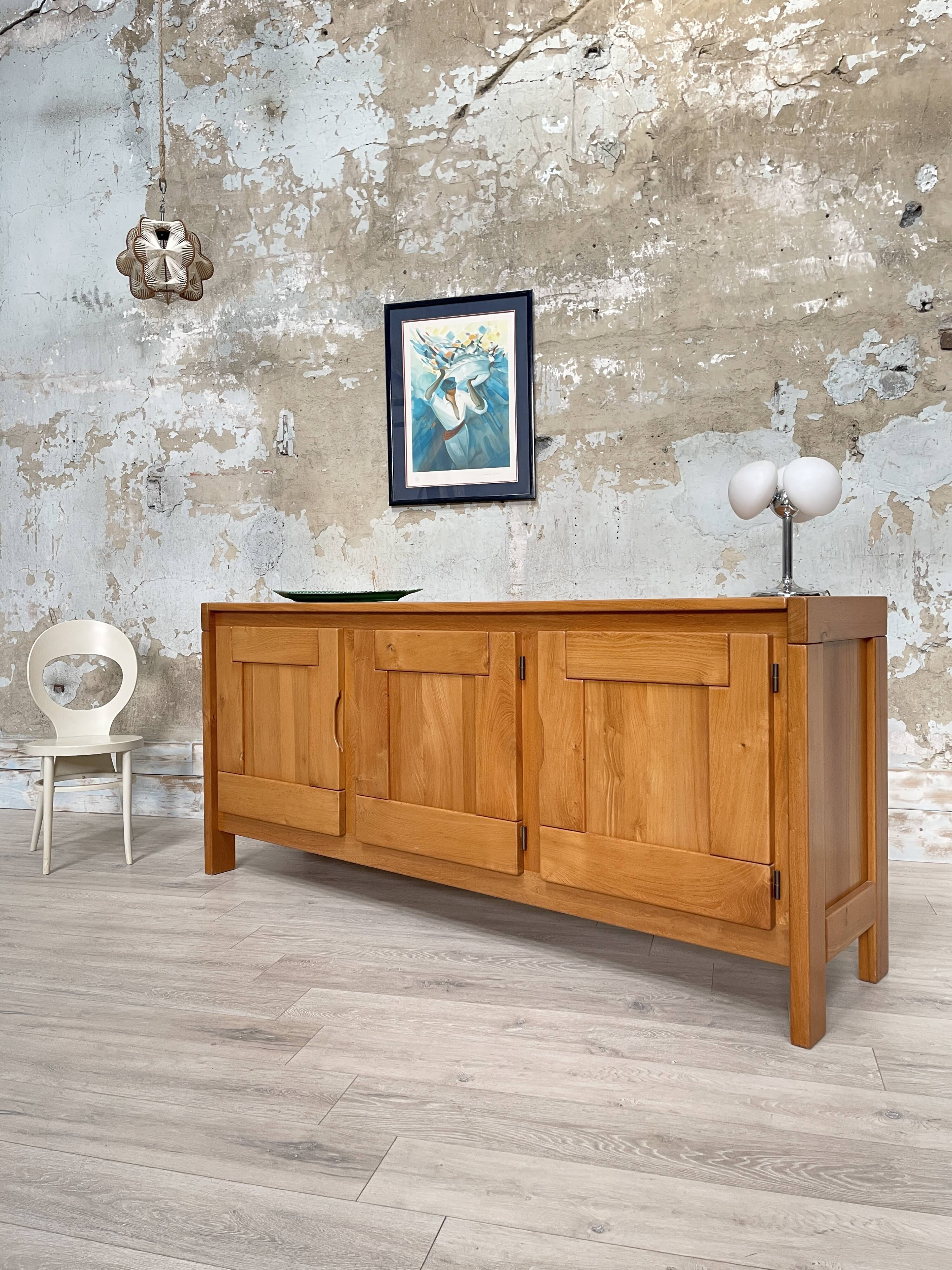 Enfilade en elme massif, REGAIN edition, circa 1980.