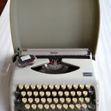 Portable typewriter Triumph model Tippa 1960s