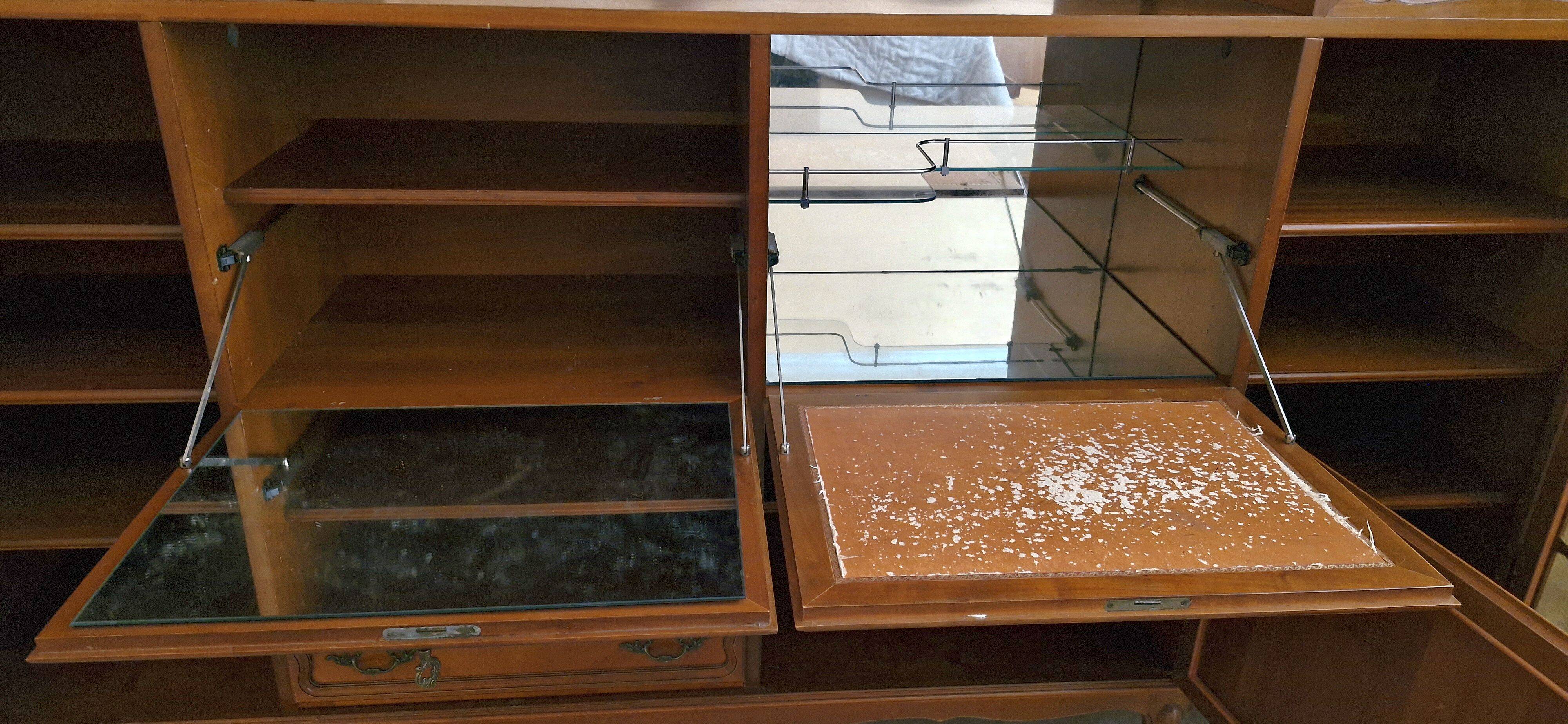 Wooden sideboard with 5 doors and 3 drawers, 2 glass doors.