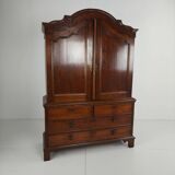 Rare Dutch 18th century oak cabinet – “Luierkabinet”