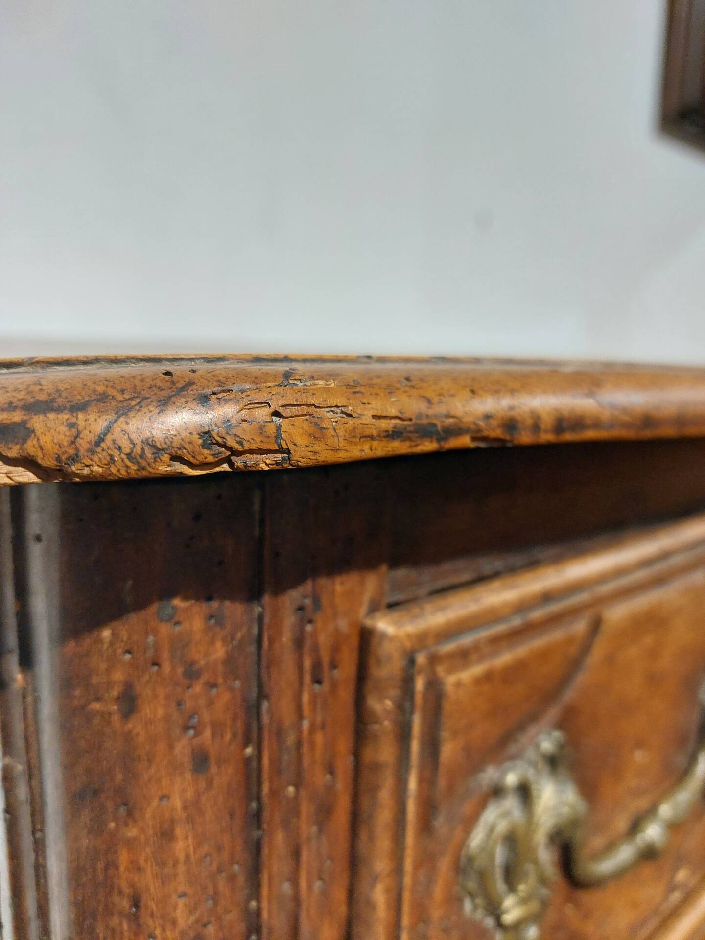 Small Louis XIV period chest of drawers in its original condition.