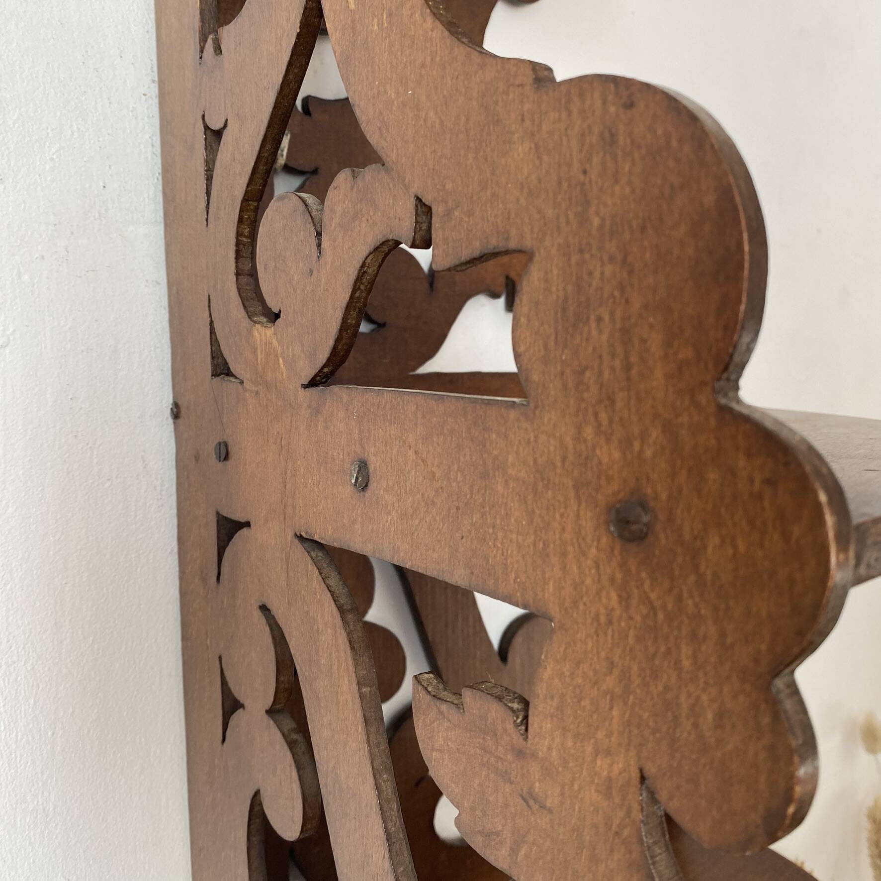 antique corner shelf in openwork wood with 3 shelves