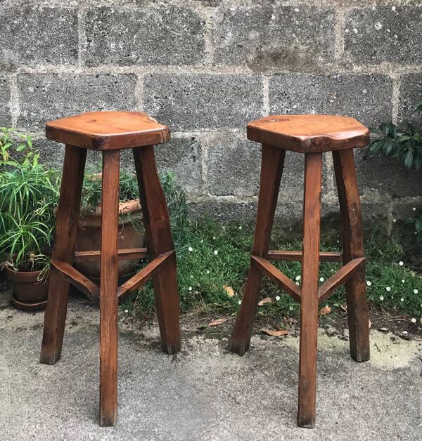 Tabourets de bar brutaliste -orme massif x2
