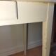 Spindle-legged desk