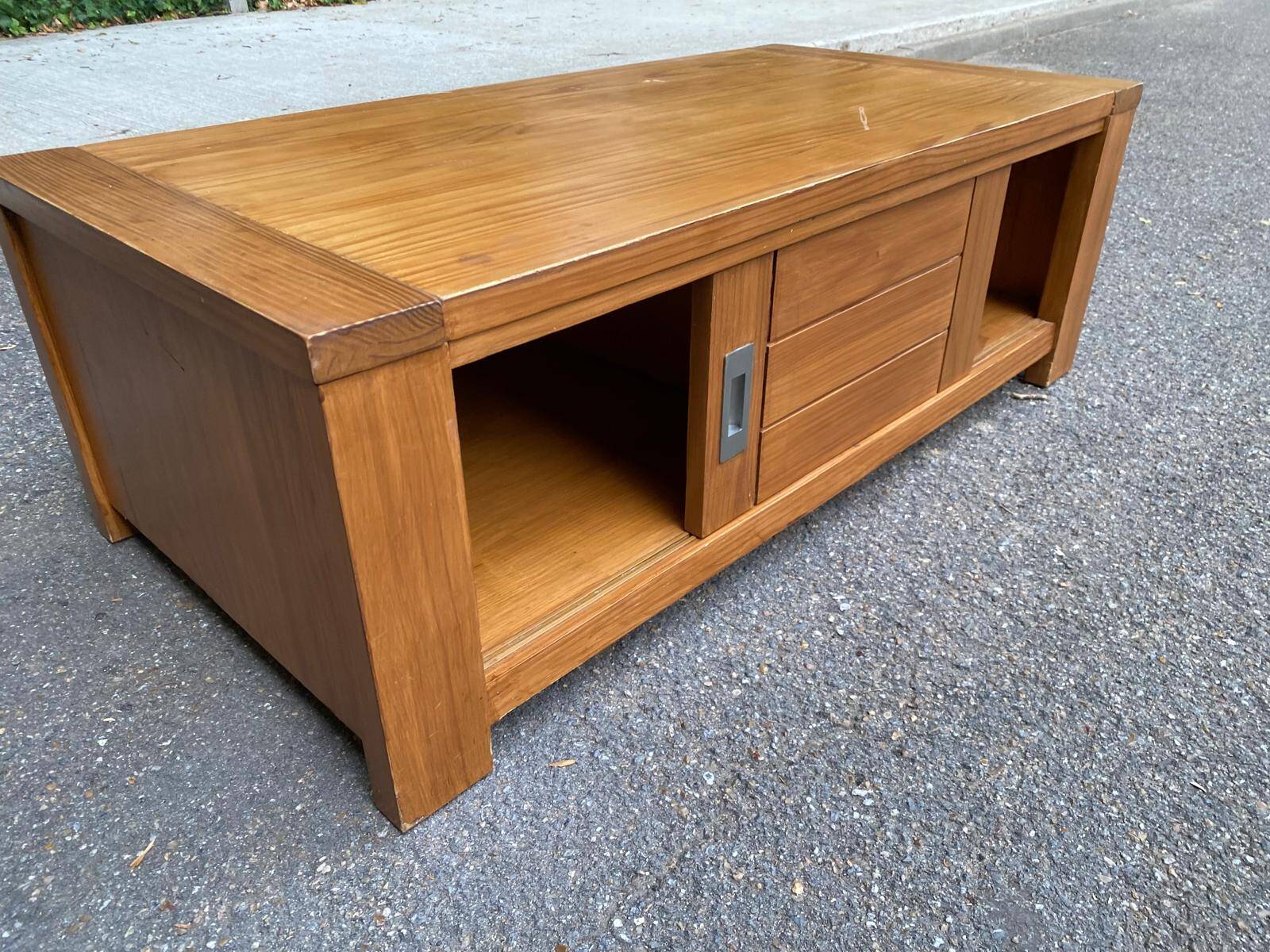 Solid wood coffee table with sliding door, stained pine, 120x60cm.