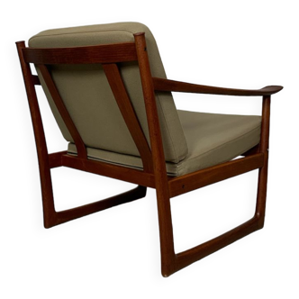 Danish teak easy FD 130 chair by Peter Hvidt & Orla Mølgaard