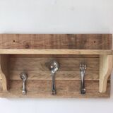 Pallet wall shelf