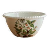 Vintage cache-pot in porcelain from Paris with a wild strawberry pattern.