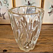 Vase vintage en verre épais torsadé
